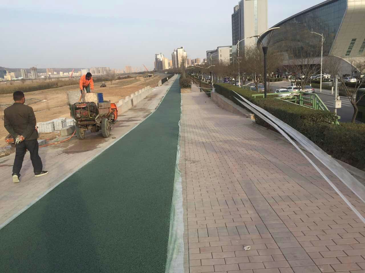 高新一路至三路透水健康步道