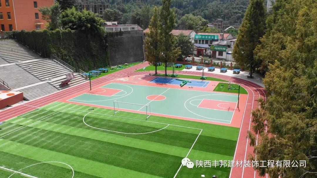 給孩子繪就一片快樂成長的綠地——豐邦人的責(zé)任