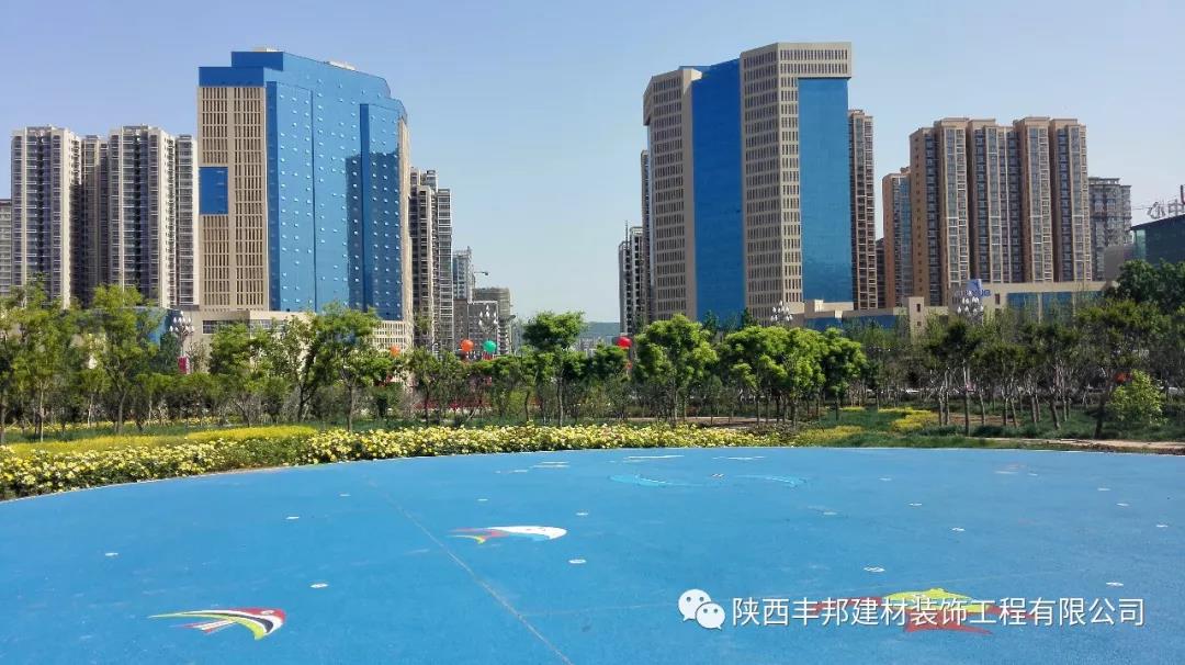 華麗轉(zhuǎn)身，他從閱兵場(chǎng)闊步邁向到祖國(guó)建設(shè)大舞臺(tái)！