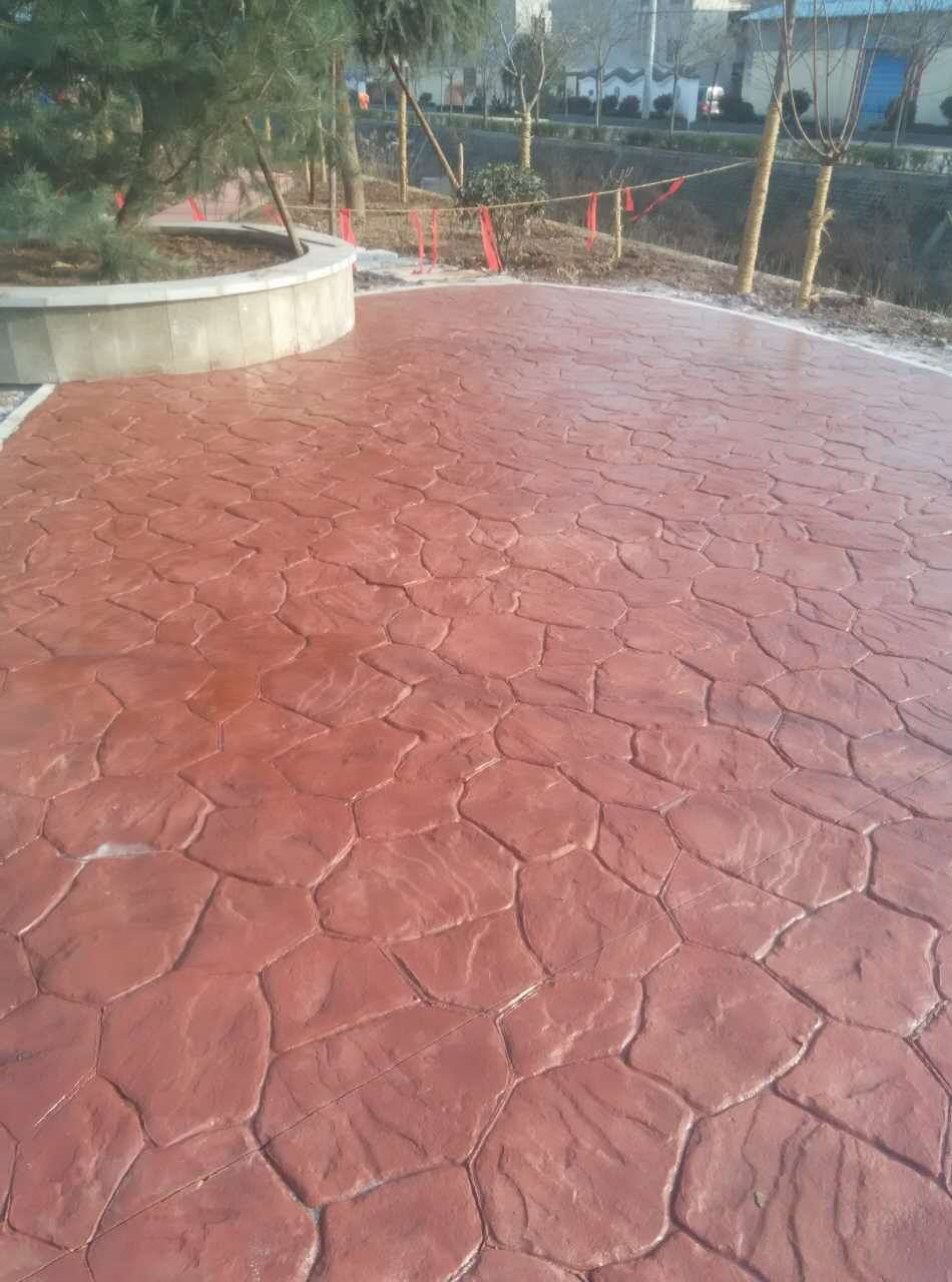 寶雞市高家鎮(zhèn)休閑壓花地坪