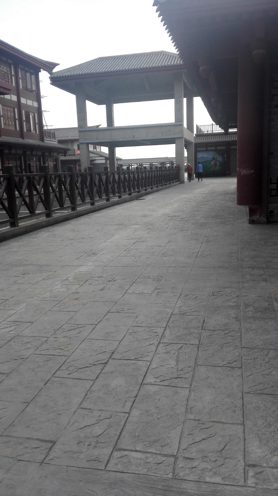 水城三國小鎮(zhèn)藝術(shù)壓印地坪
