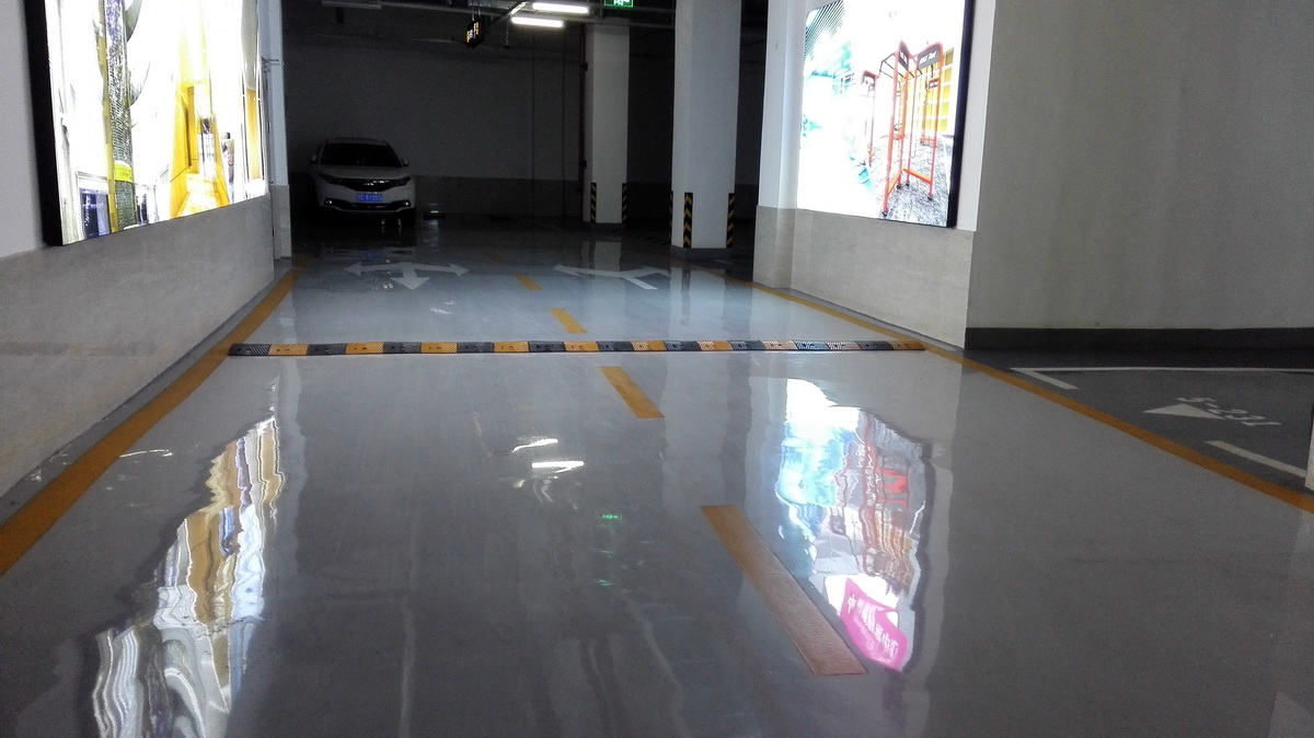 寶雞博鵬中心地下停車場環(huán)氧自流平