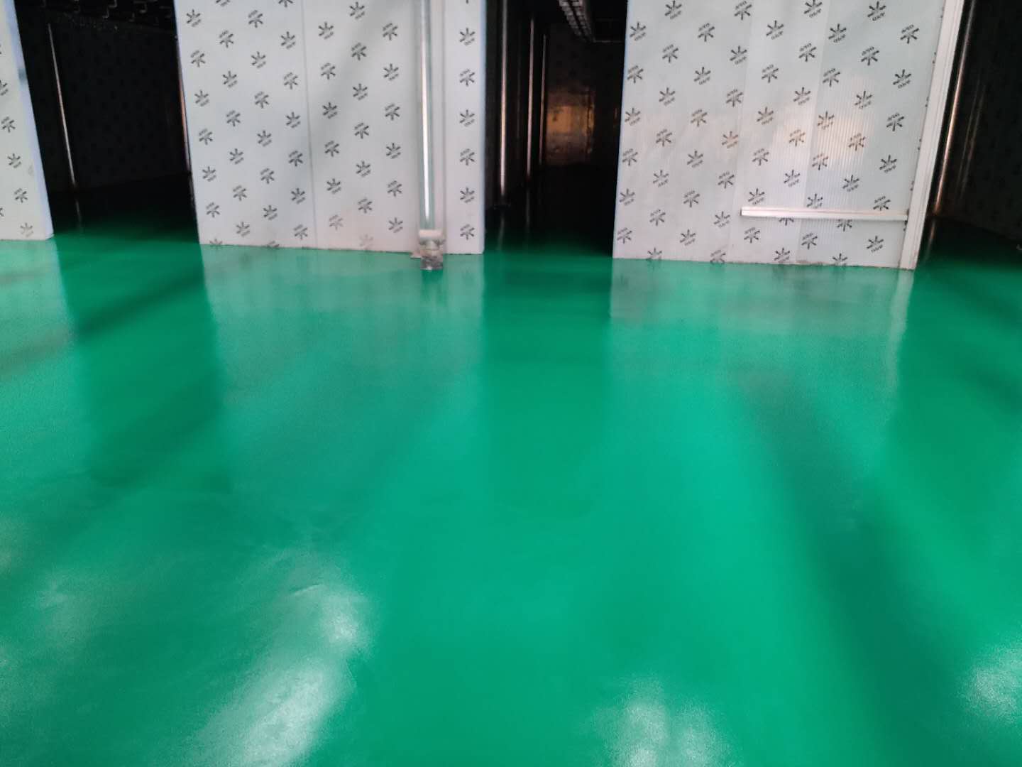 延安富縣某車間環(huán)氧地坪