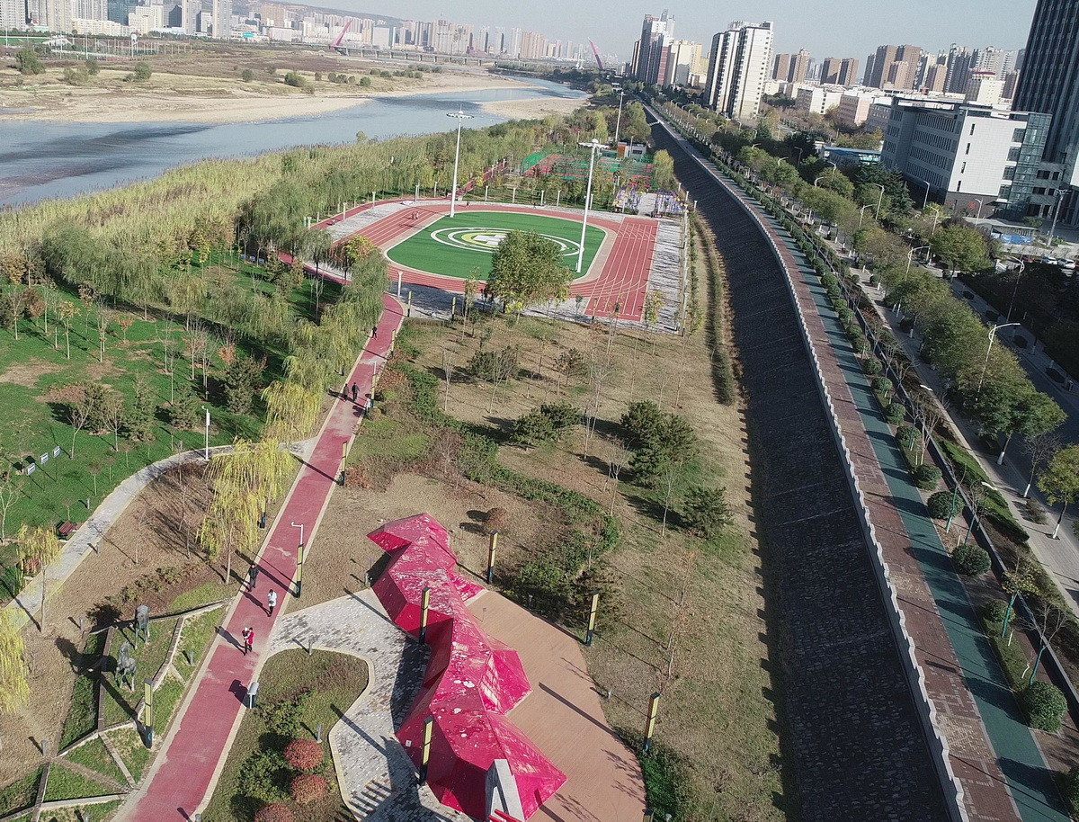 寶雞高新區(qū)濱河生態(tài)園停機(jī)坪、運(yùn)動(dòng)場(chǎng)