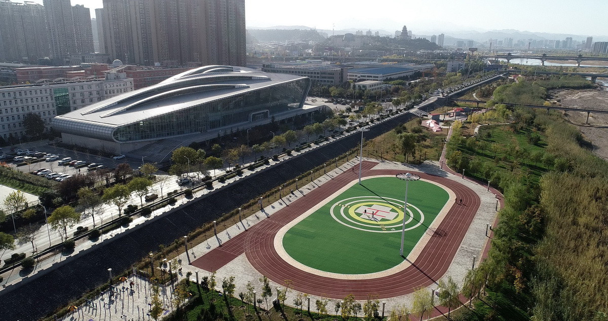 寶雞高新區(qū)濱河生態(tài)園停機(jī)坪、運(yùn)動(dòng)場(chǎng)