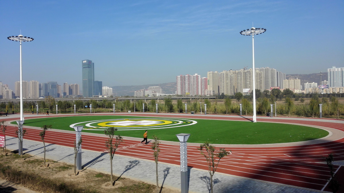 寶雞高新區(qū)濱河生態(tài)園停機(jī)坪、運(yùn)動(dòng)場(chǎng)