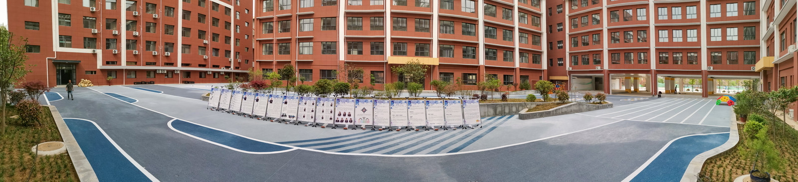 豐邦精品工程展示：臥龍寺片區(qū)某學(xué)校多功能地坪