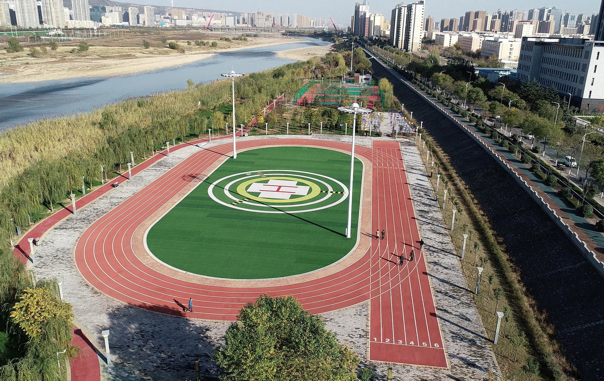 寶雞高新區(qū)濱河生態(tài)園停機坪、運